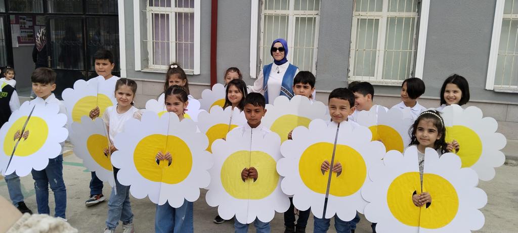 ÇOCUKLAR BAYRAMI DOYA DOYA KUTLADI - Kırıkkale Haber, Son Dakika Kırıkkale Haberleri