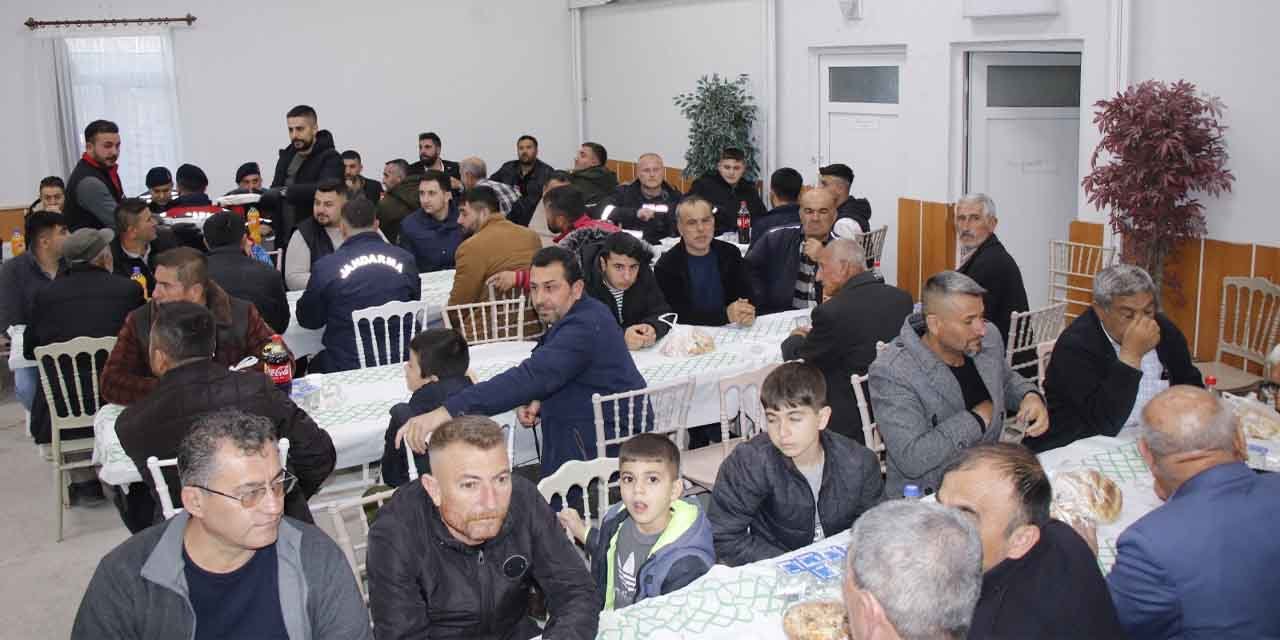 hacilarda-sehitler-iftar-yemeginde-anildi6.jpg